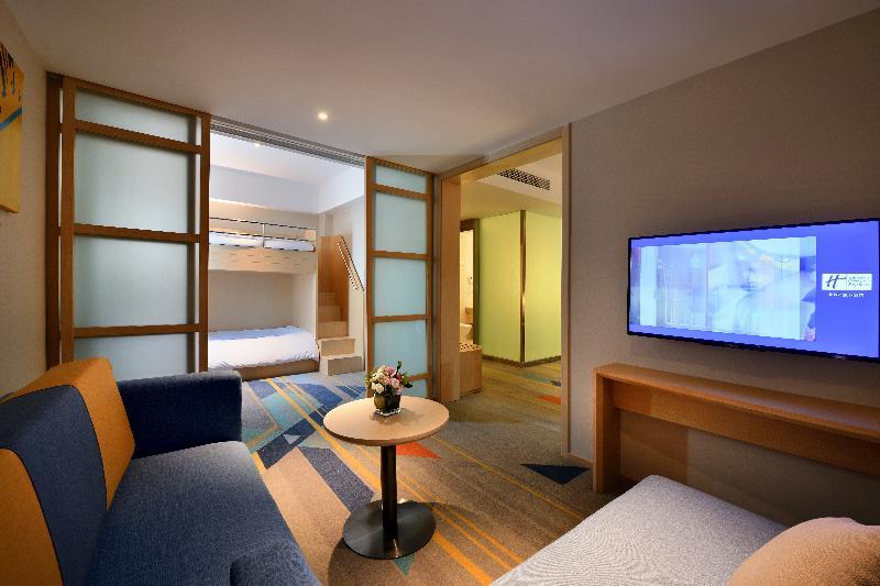 Holiday Inn Express Chengdu Tianhe Exterior photo